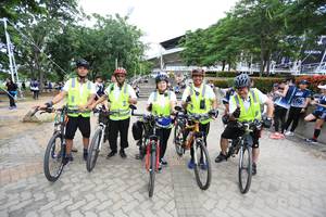 BIB: 
                            <button type="button" onclick="openModal(4726380)" class="btn btn-primary btn-sm float-right btn-popup" data-toggle="modal" data-target=".modal-high-quality">
                        <i class="fas fa-shopping-cart"></i> Add to Cart
                    </button>
                                            <button type="button" onclick="isThisMe(4726380, true)" class="btn btn-success btn-sm float-right btn-popup btn-isme hidden" data-toggle="tooltip" data-placement="bottom" title="นี่คือรูปของคุณใช่ไหม คลิกที่นี่เพื่อเอาเข้าอัลบั้ม">
                        <i class="fas fa-plus"></i> Add to album
                    </button>
                    <button type="button" onclick="isThisMe(4726380, false)" class="btn btn-warning btn-sm float-right btn-popup btn-isnotme hidden">
                        <i class="fas fa-ban"></i> Remove from album
                    </button>